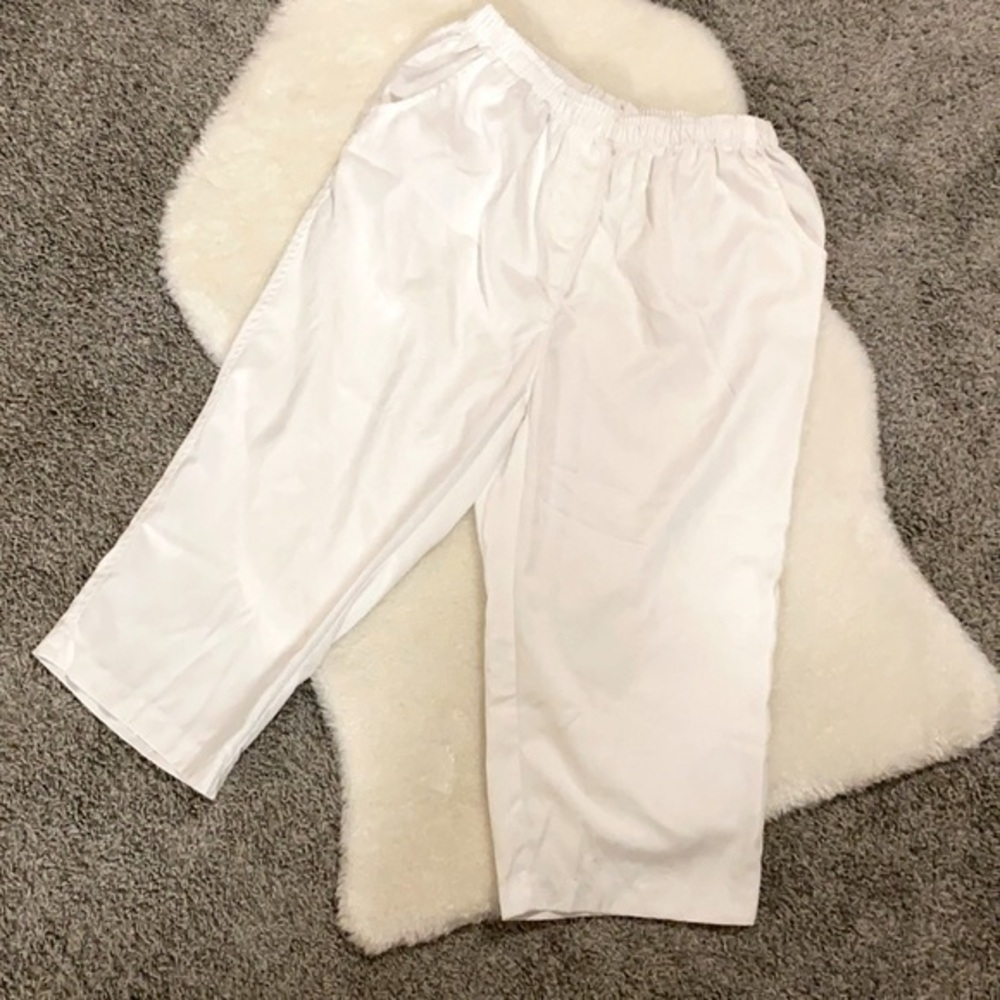 Kim Rogers Capris White Pants